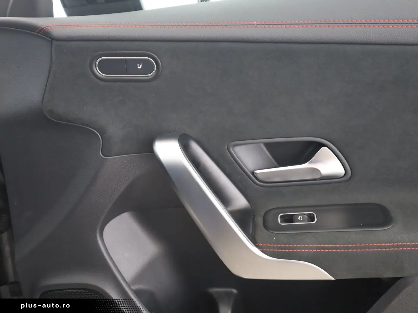 MERCEDES-BENZ CLA 35 AMG SB 4M AMG Night MBUX Pano LED Navi