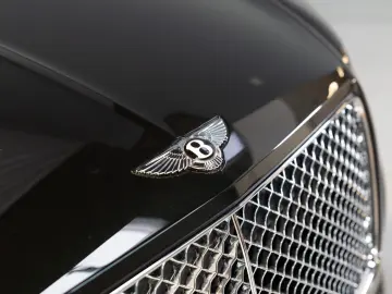 BENTLEY Bentayga 4.0 V8 Azure NIGHTVISION MASSAGE