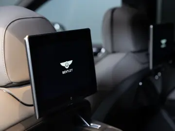 BENTLEY Bentayga 4.0 V8 Azure NIGHTVISION MASSAGE