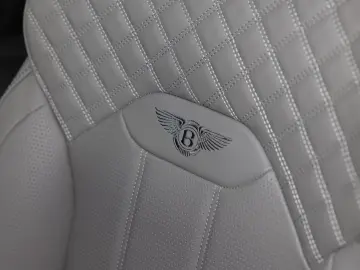 BENTLEY Bentayga 4.0 V8 Azure NIGHTVISION MASSAGE