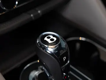 BENTLEY Bentayga 4.0 V8 Azure NIGHTVISION MASSAGE