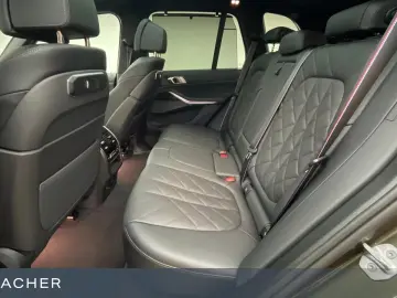 BMW X5 xDrive30d A M-Sport PRO Pano AHK DAPr Stdhz