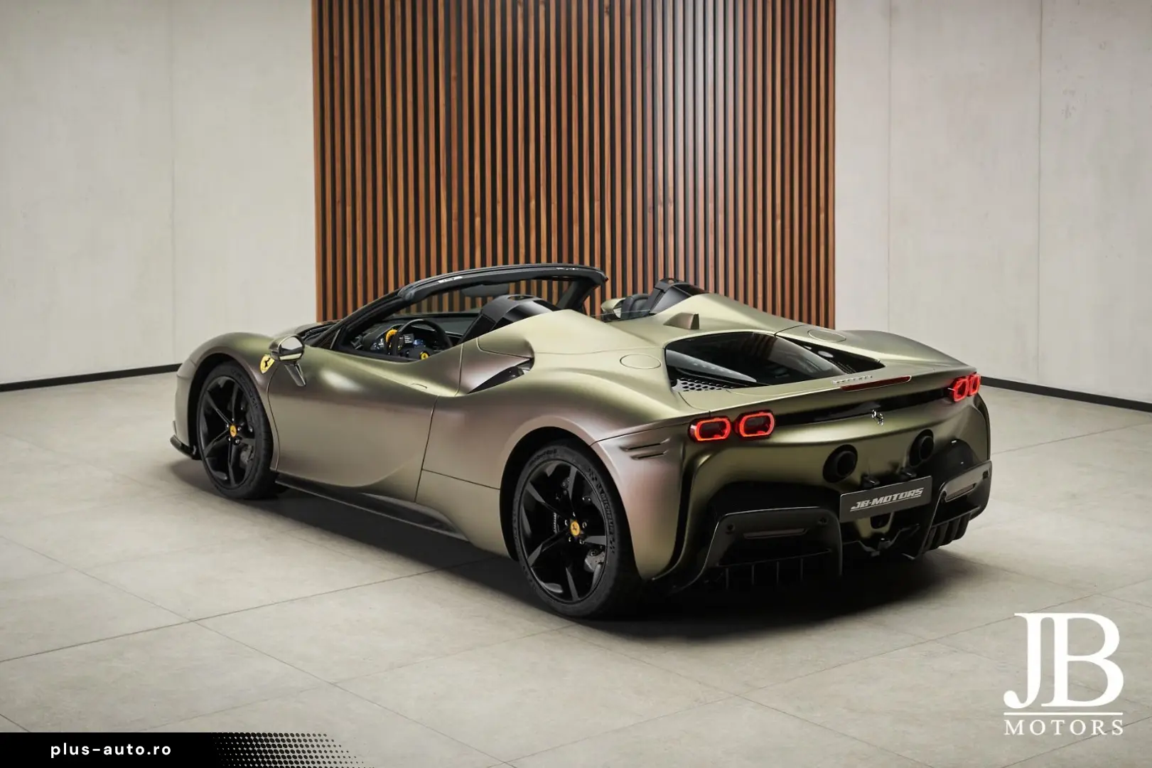 FERRARI SF90 Spider Carbon LIFT JBL CarPlay Verde Masoni