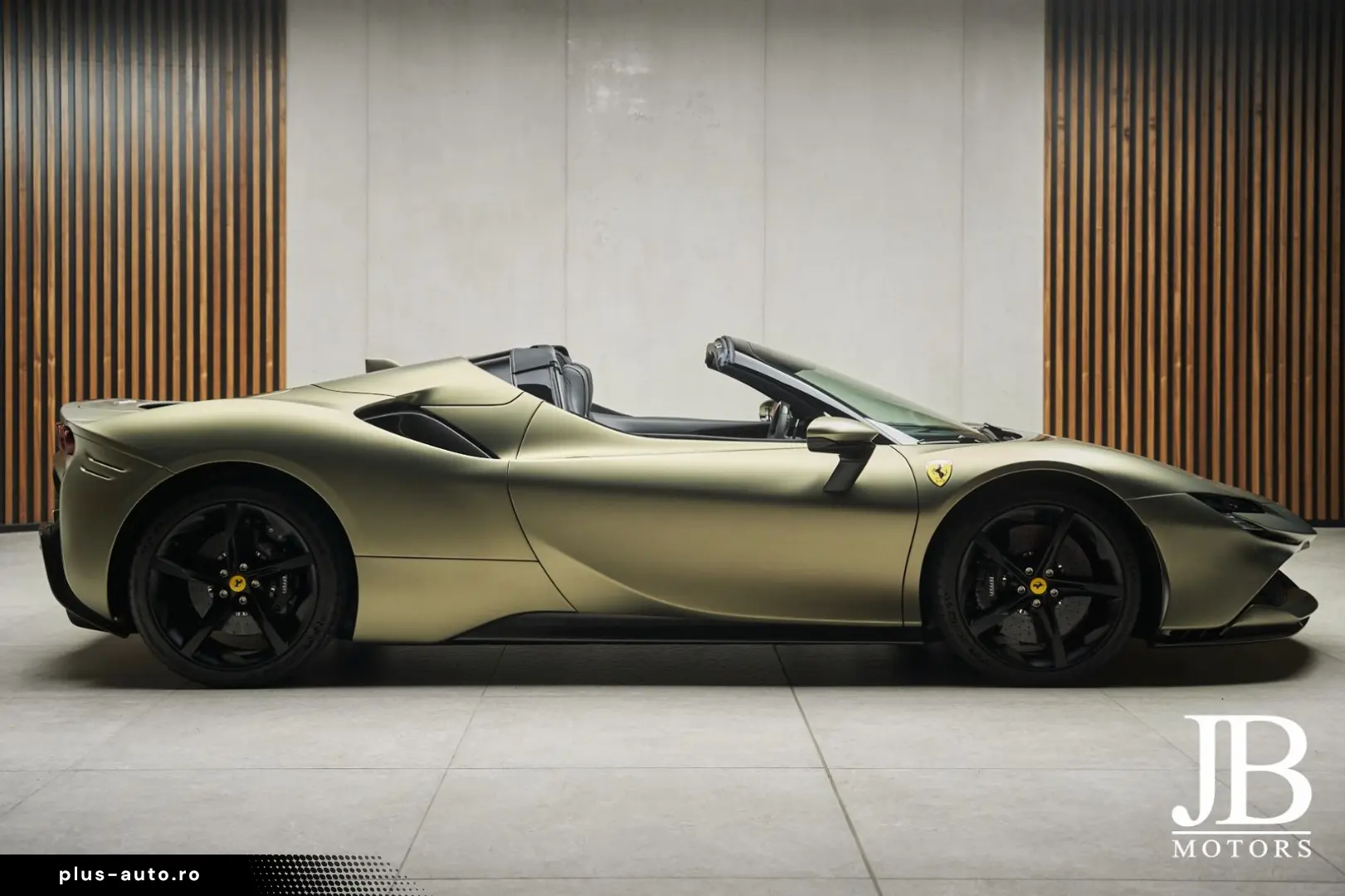 FERRARI SF90 Spider Carbon LIFT JBL CarPlay Verde Masoni