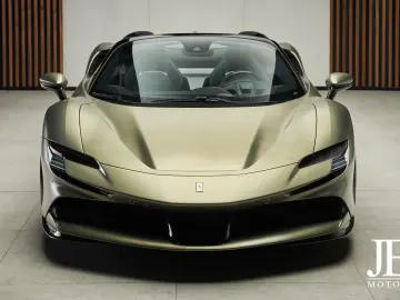 FERRARI SF90 Spider Carbon LIFT JBL CarPlay Verde Masoni
