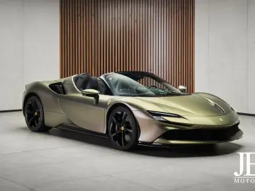 FERRARI SF90 Spider Carbon LIFT JBL CarPlay Verde Masoni