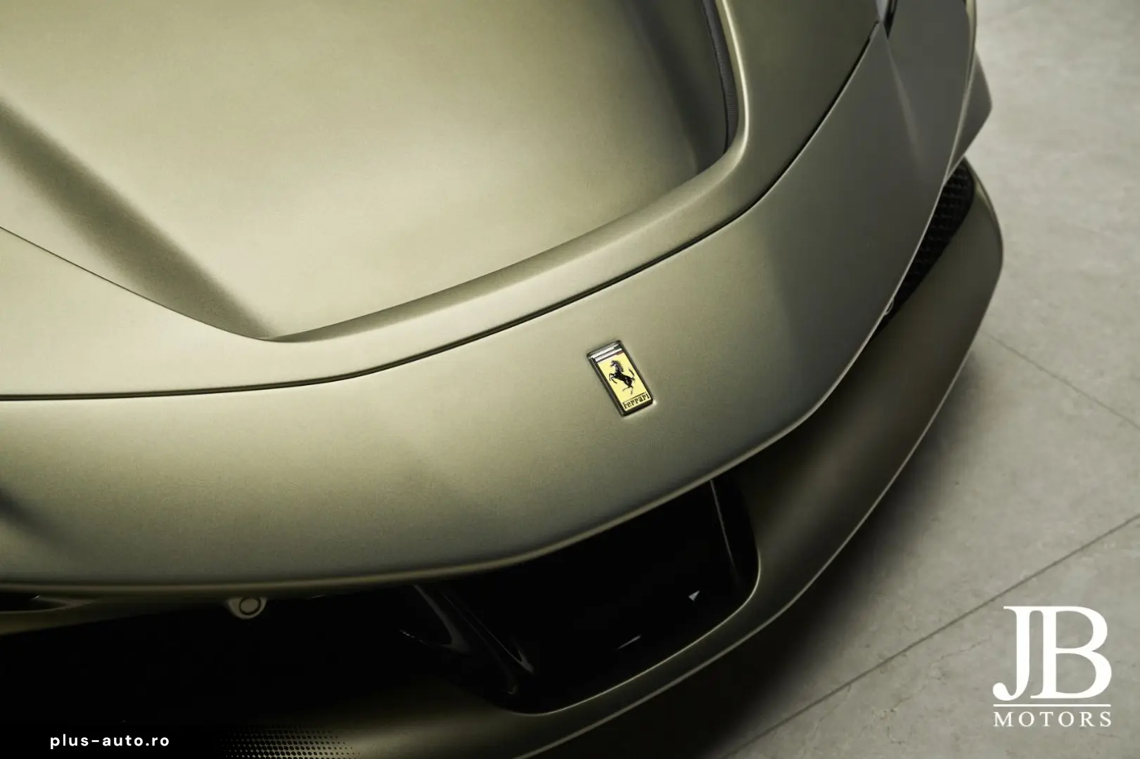 FERRARI SF90 Spider Carbon LIFT JBL CarPlay Verde Masoni