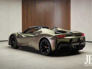 FERRARI SF90 Spider Carbon LIFT JBL CarPlay Verde Masoni