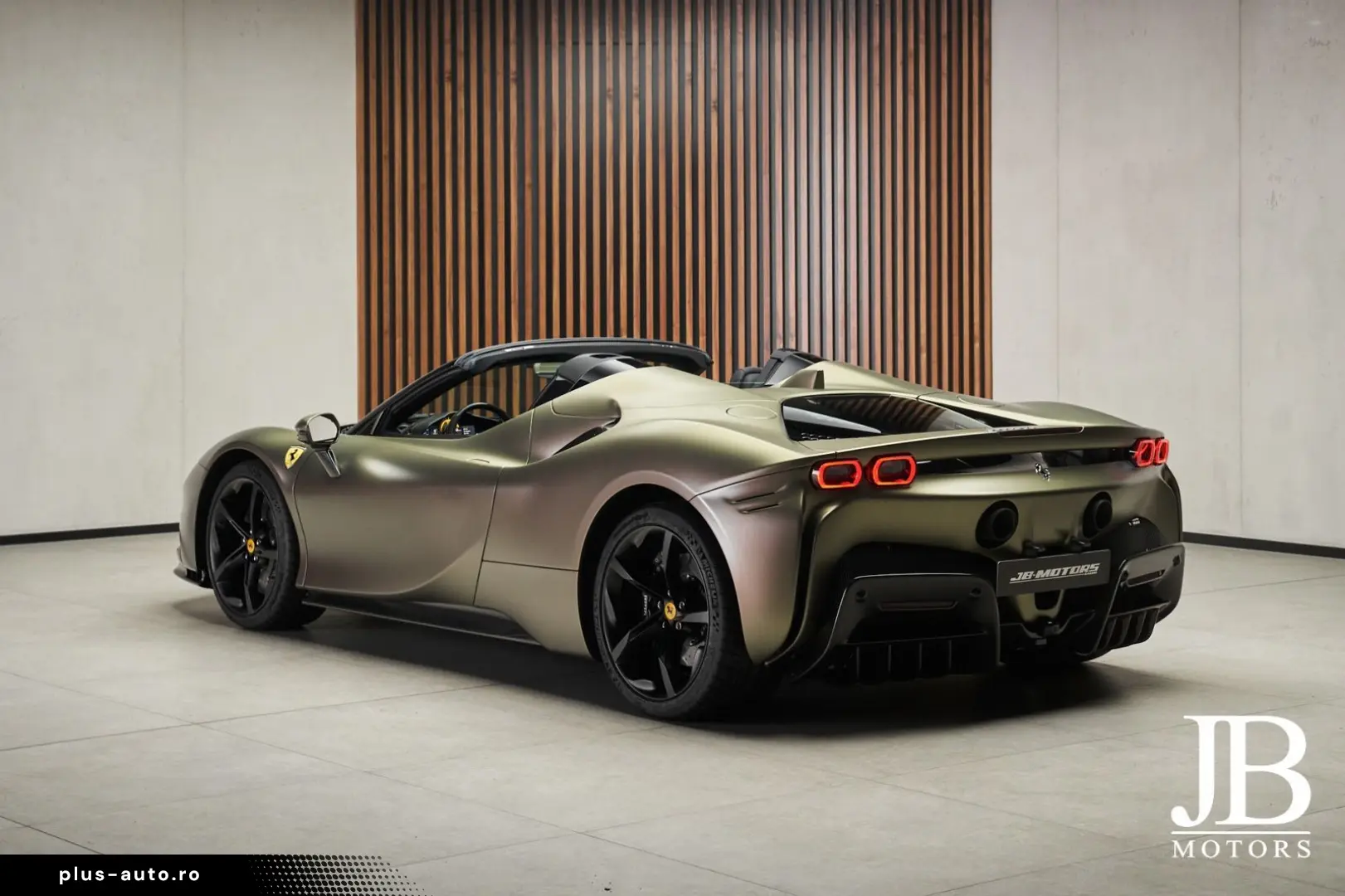 FERRARI SF90 Spider Carbon LIFT JBL CarPlay Verde Masoni