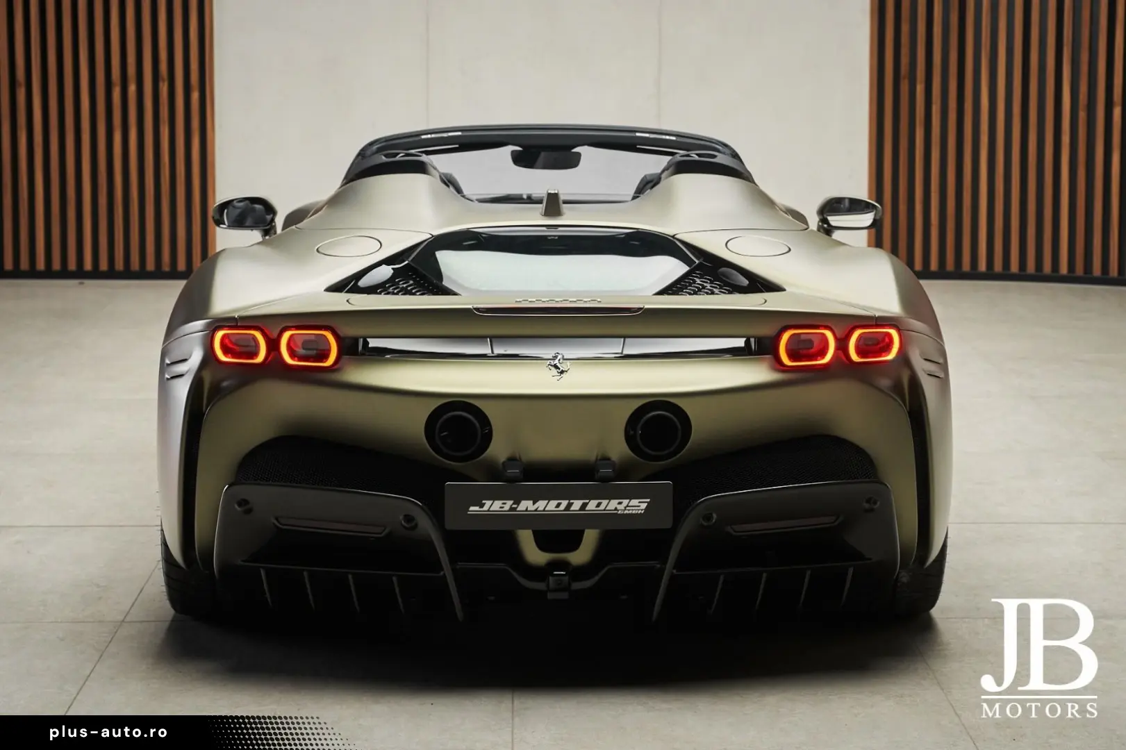FERRARI SF90 Spider Carbon LIFT JBL CarPlay Verde Masoni