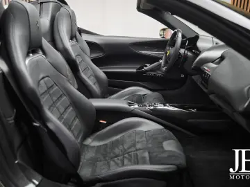 FERRARI SF90 Spider Carbon LIFT JBL CarPlay Verde Masoni