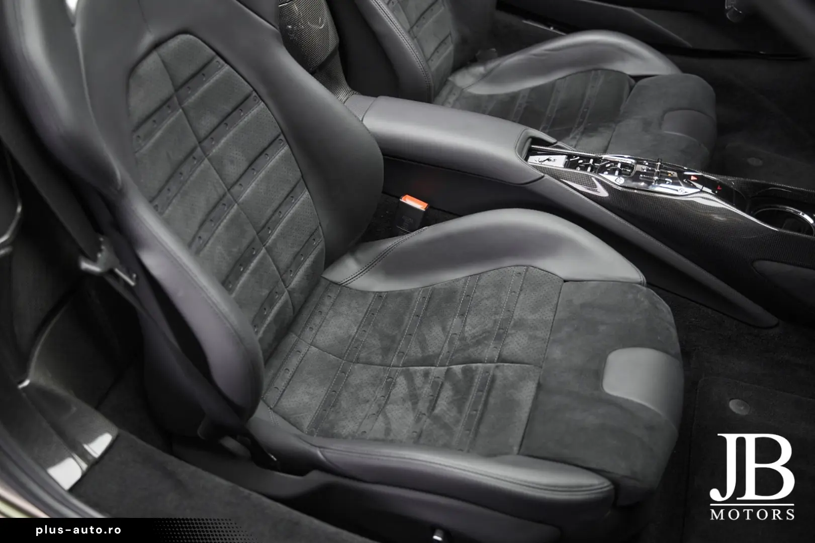 FERRARI SF90 Spider Carbon LIFT JBL CarPlay Verde Masoni