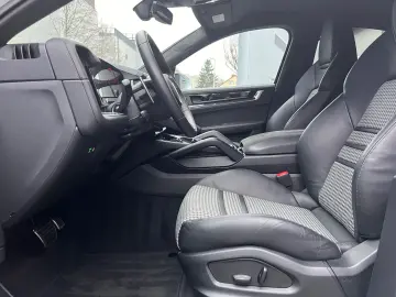 PORSCHE Cayenne Coupe GTS Leichtbau · Sportp· Burmester