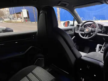 PORSCHE Cayenne Coupe GTS Leichtbau · Sportp· Burmester