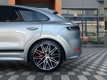 PORSCHE Cayenne Coupe S V8 Sport Design · 22  RS Spyder
