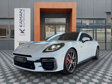 PORSCHE Panamera Turbo E-Hyb Active Body Ride · Vierradl