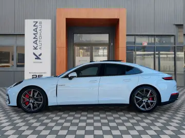 PORSCHE Panamera Turbo E-Hyb Active Body Ride · Vierradl