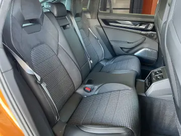 PORSCHE Panamera GTS PCCB Keramik ·  Burmester · Vierrad