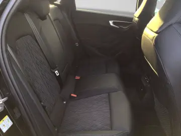 AUDI A5 Limousine eHybrid Q 270kW PANO LM20 HuD B&O