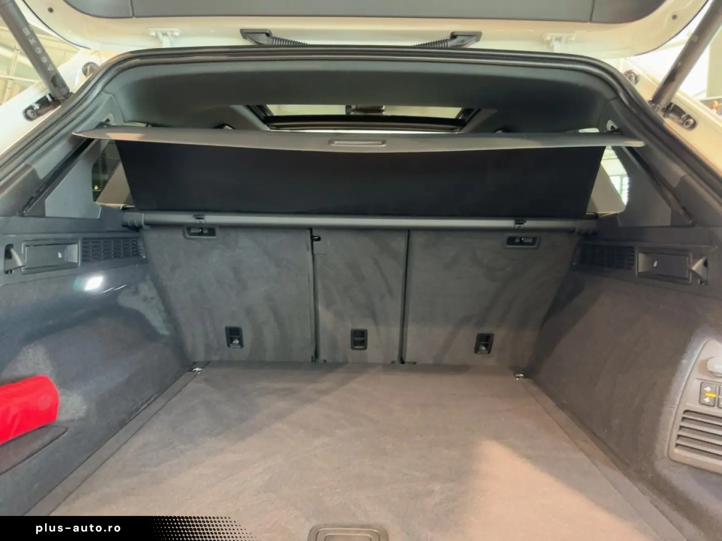 VOLKSWAGEN Touareg 2025 — imagine 6