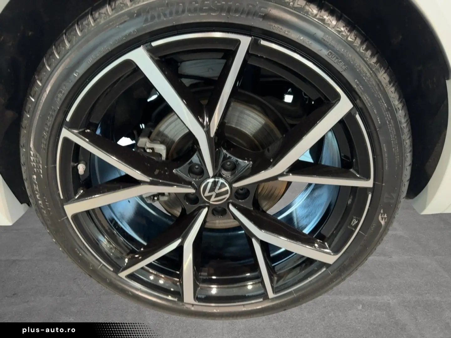 VOLKSWAGEN Touareg 2025 — imagine 5