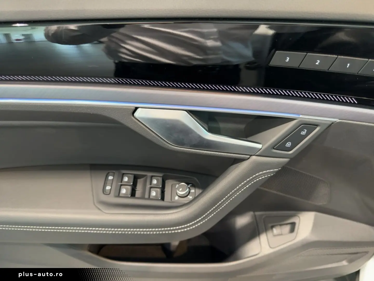 VOLKSWAGEN Touareg 2025 — imagine 15