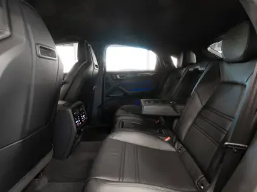 PORSCHE Cayenne Coupe Turbo GT SPORT-CHRONO CARBON 1.HD