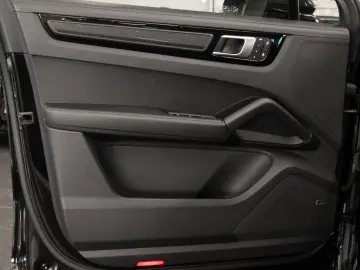 PORSCHE Cayenne Coupe Turbo GT SPORT-CHRONO CARBON 1.HD