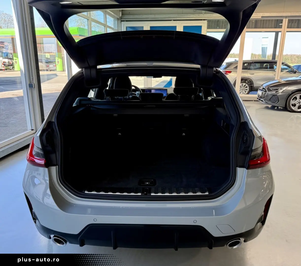 BMW 330 i xDrive M Sport Autom.   LED  ACC  Navi  Ka