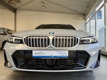 BMW 330 i xDrive M Sport Autom.   LED  ACC  Navi  Ka