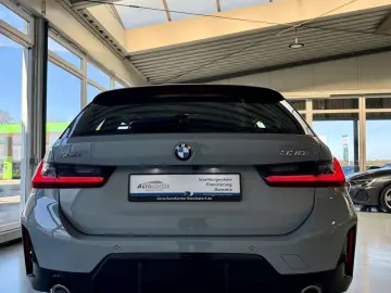 BMW 330 i xDrive M Sport Autom.   LED  ACC  Navi  Ka