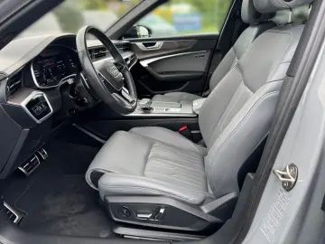 AUDI RS6 Avant quattro 305VMax RS-AGA STDHZ HUD