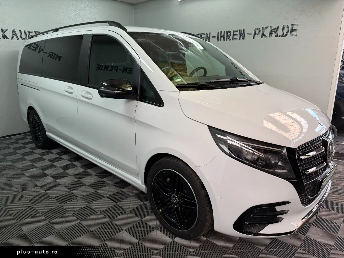 MERCEDES-BENZ V300d AVANTGARDE lang AMG NIGHT AIRMATIC