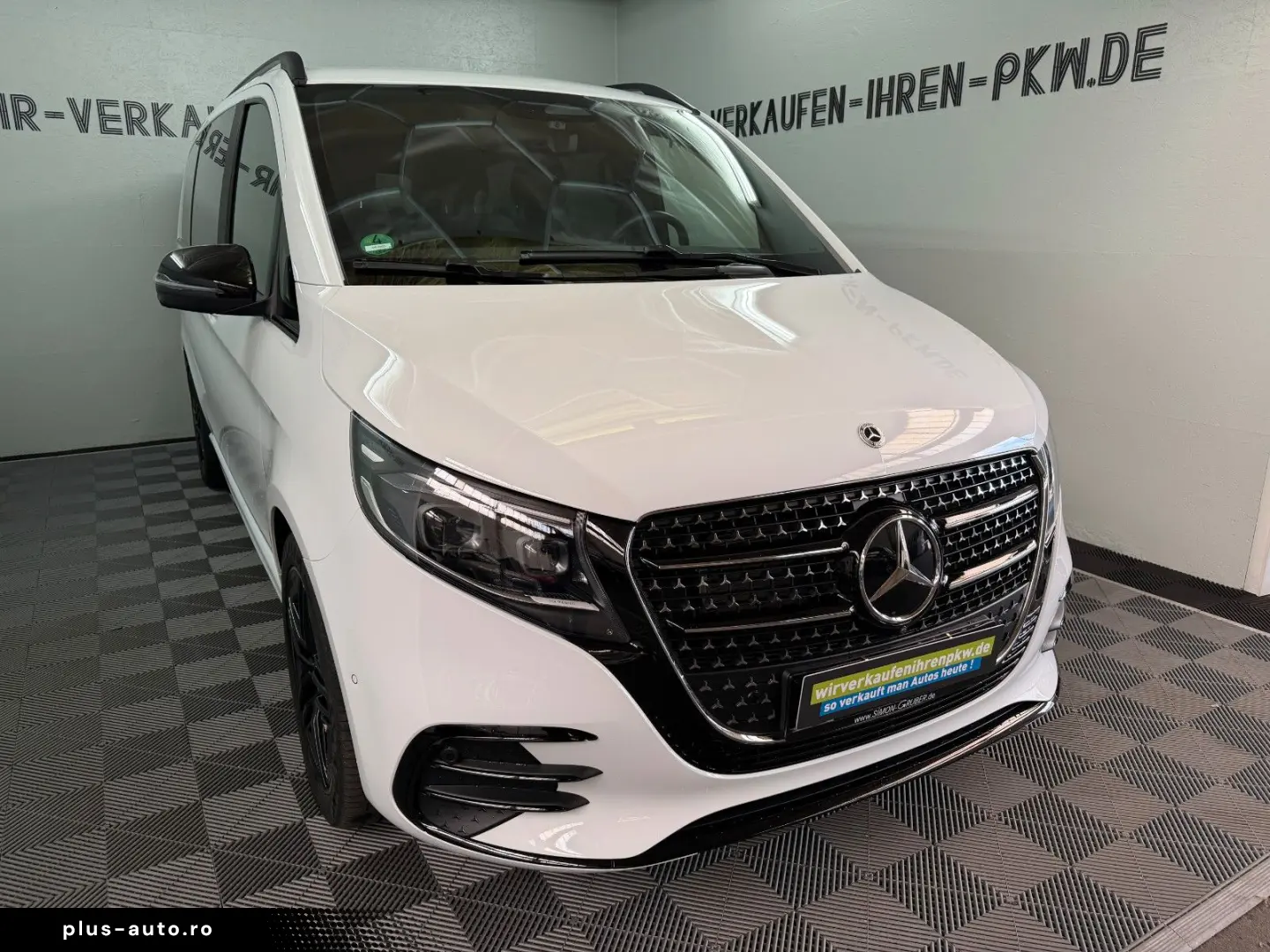 MERCEDES-BENZ V300d AVANTGARDE lang AMG NIGHT AIRMATIC