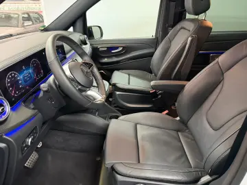 MERCEDES-BENZ V300d AVANTGARDE lang AMG NIGHT AIRMATIC