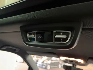 MERCEDES-BENZ V300d AVANTGARDE lang AMG NIGHT AIRMATIC