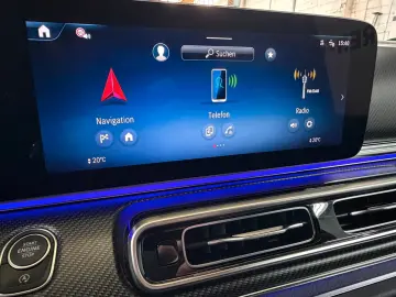 MERCEDES-BENZ V300d AVANTGARDE lang AMG NIGHT AIRMATIC