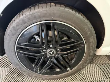 MERCEDES-BENZ V300d AVANTGARDE lang AMG NIGHT AIRMATIC