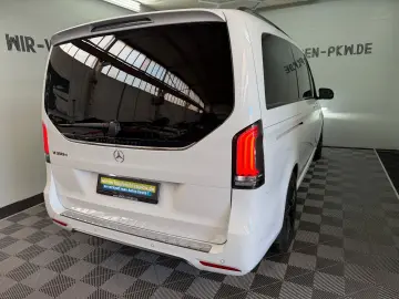 MERCEDES-BENZ V300d AVANTGARDE lang AMG NIGHT AIRMATIC