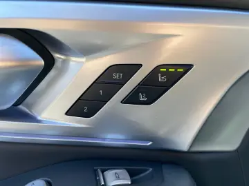 BMW XM  DrAssProf HUD AHK H&K Massage Softclose 22