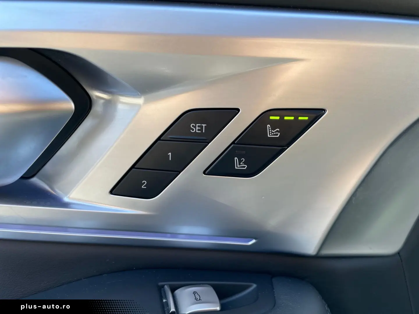 BMW XM  DrAssProf HUD AHK H&K Massage Softclose 22