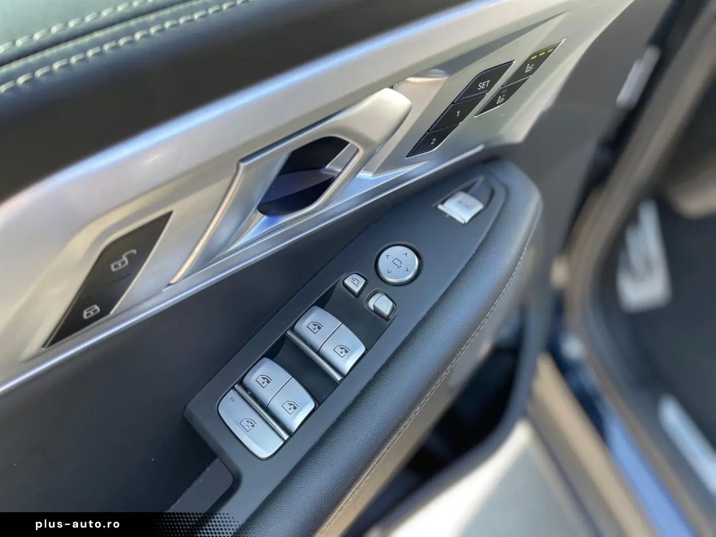 BMW XM  DrAssProf HUD AHK H&K Massage Softclose 22
