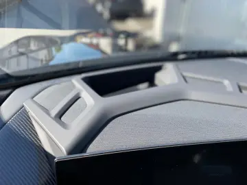 BMW XM  DrAssProf HUD AHK H&K Massage Softclose 22