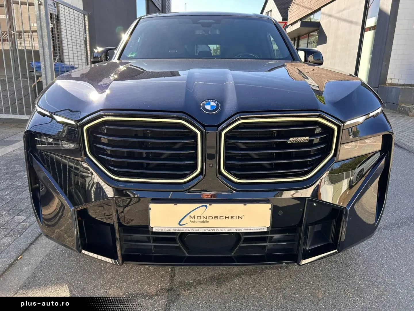 BMW XM  DrAssProf HUD AHK H&K Massage Softclose 22