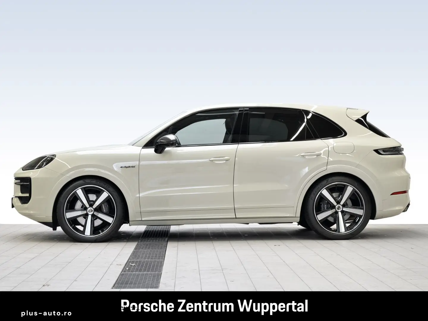 PORSCHE Cayenne E-Hybrid BOSE Luftfederung LED-Matrix