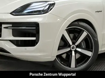 PORSCHE Cayenne E-Hybrid BOSE Luftfederung LED-Matrix