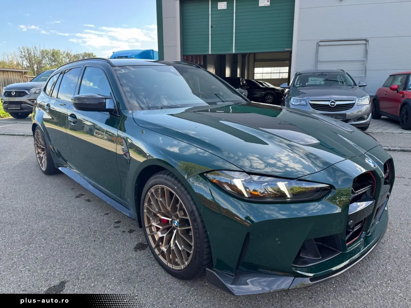 BMW M3 Touring CS RACING-GREEN CARBON ONSTOCK SCHALE