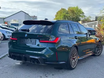 BMW M3 Touring CS RACING-GREEN CARBON ONSTOCK SCHALE