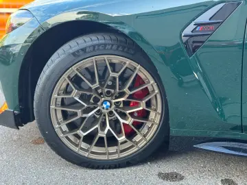 BMW M3 Touring CS RACING-GREEN CARBON ONSTOCK SCHALE