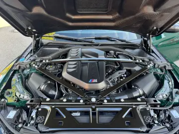 BMW M3 Touring CS RACING-GREEN CARBON ONSTOCK SCHALE